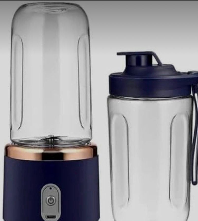 SMALL PORTABLE JUICER